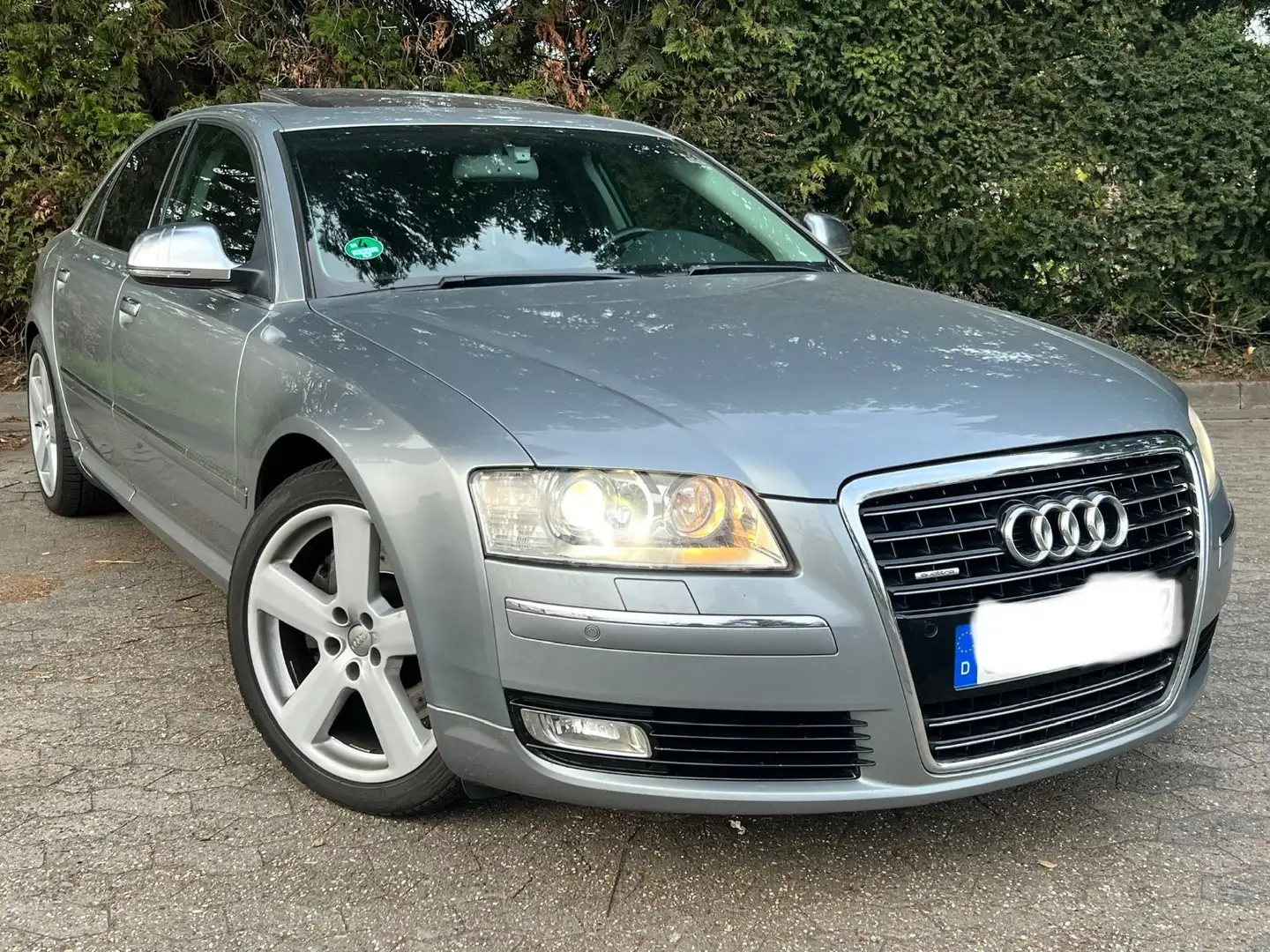 Audi A8 4.2 FSI quattro Vollausstattung*Gepflegt* Šedá - 1