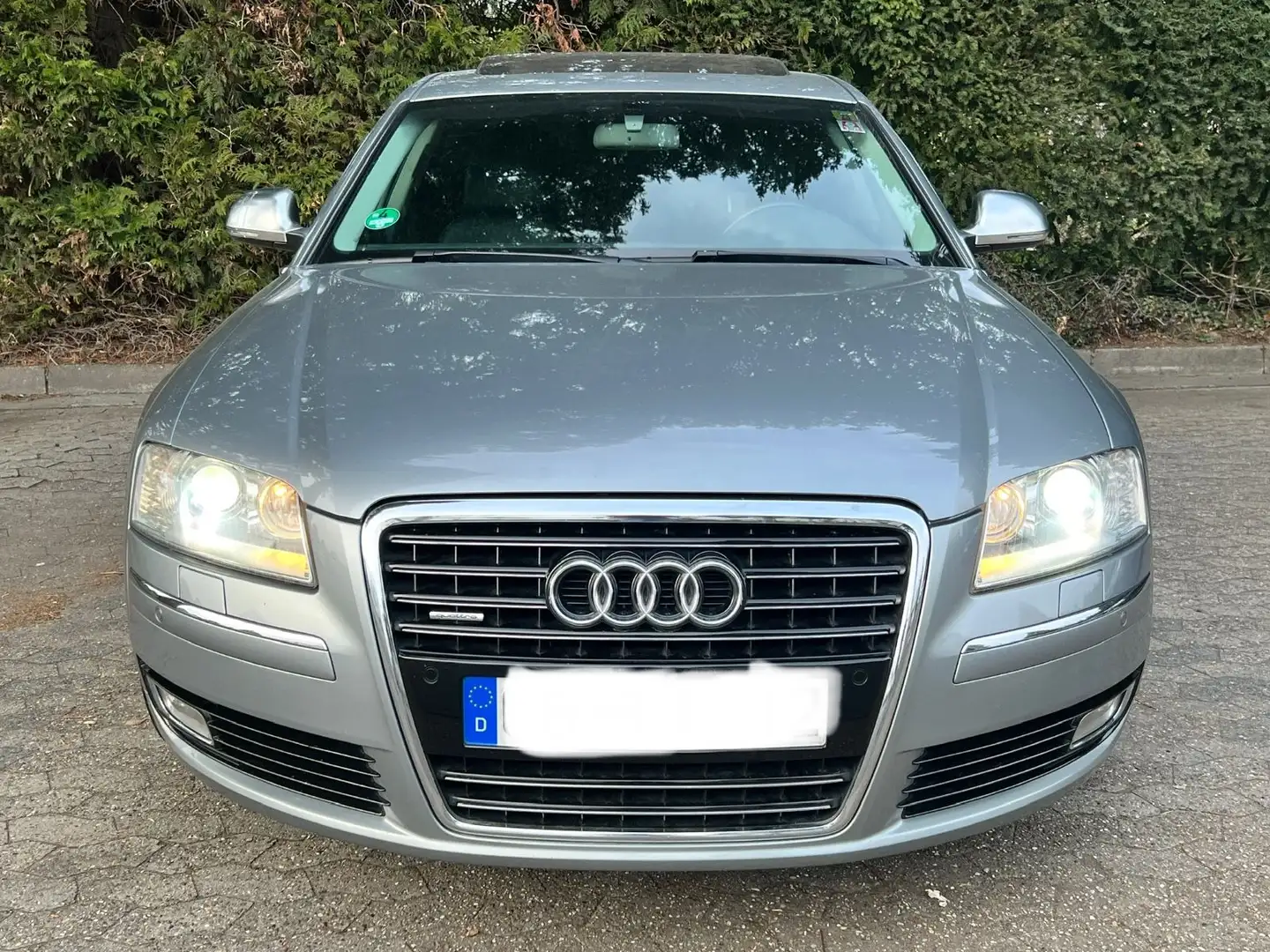 Audi A8 4.2 FSI quattro Vollausstattung*Gepflegt* Šedá - 2