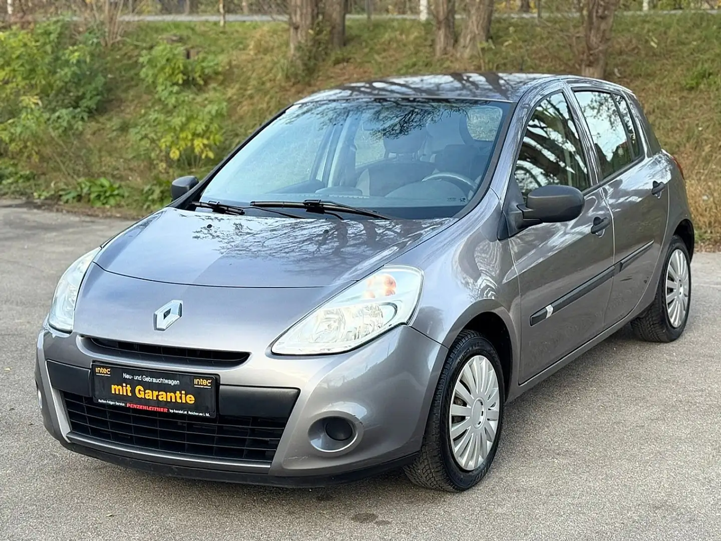 Renault Clio Dynamique 1,2 16V|Anhängerkupplung| Grau - 1