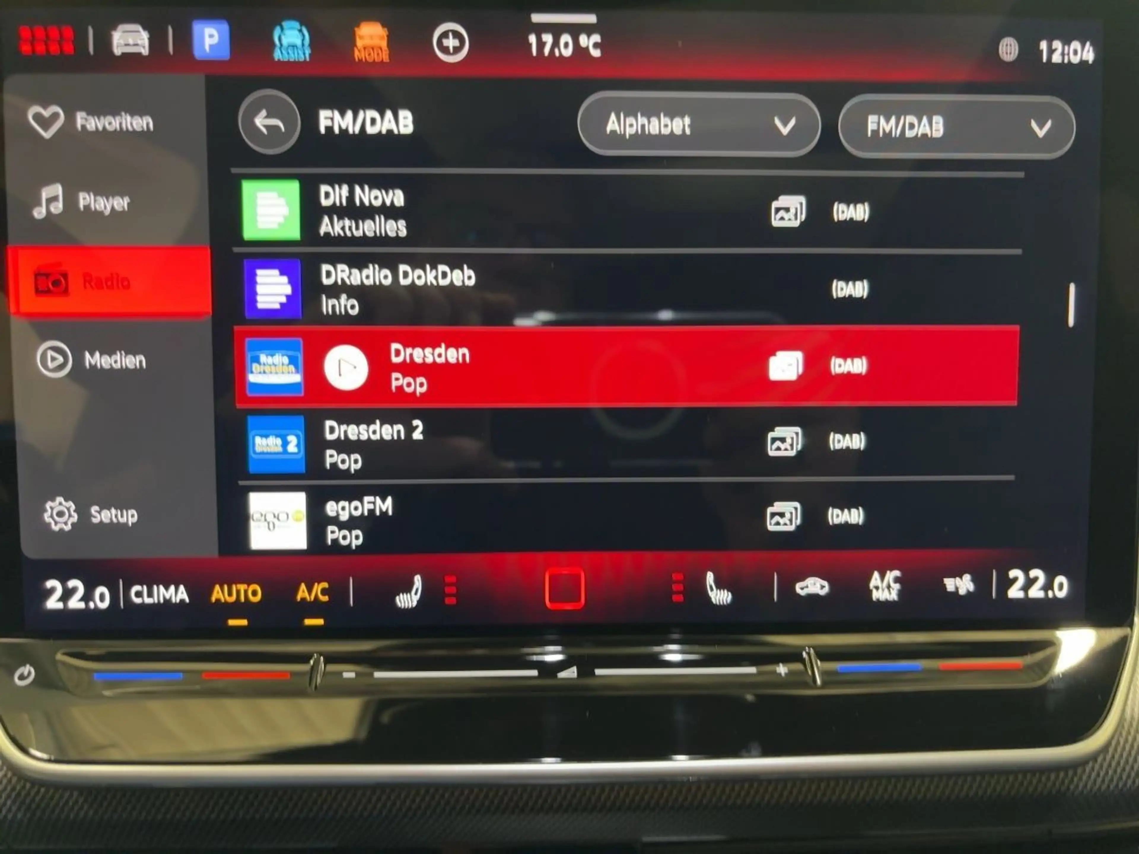 Volkswagen Golf Variant R 2,0 TSI 4MOTION 333 PS DSG — photo 7