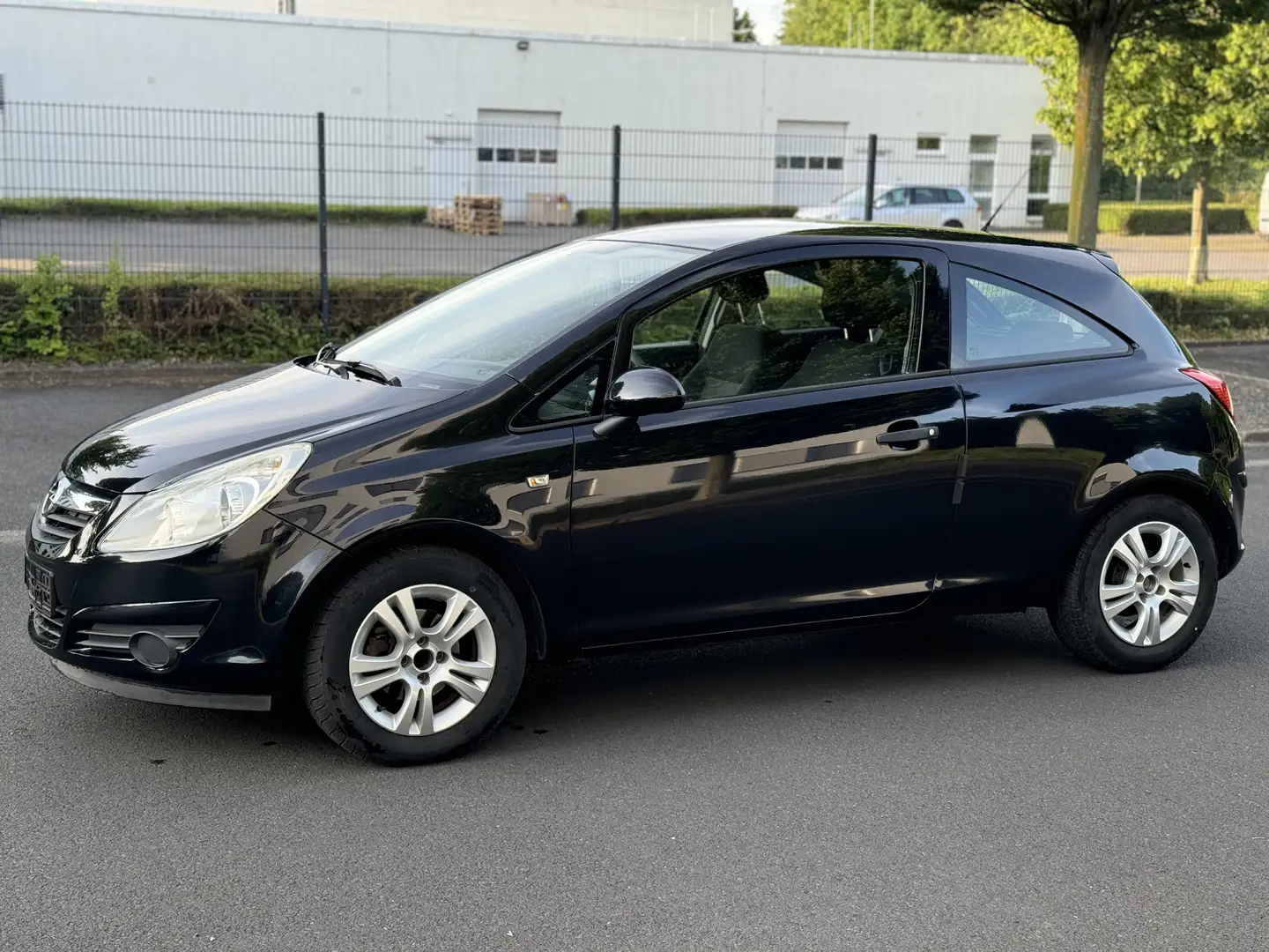 Opel Corsa 1.2 16V Klimaanlage Schwarz - 2