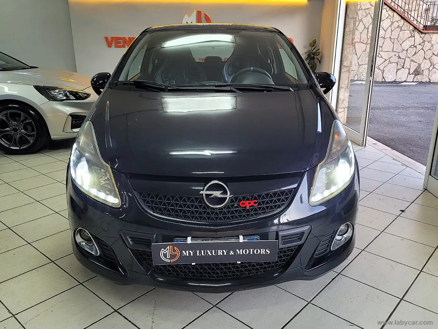 Opel Corsa 1.6 T 192 CV OPC 84.000KM Zwart - 2