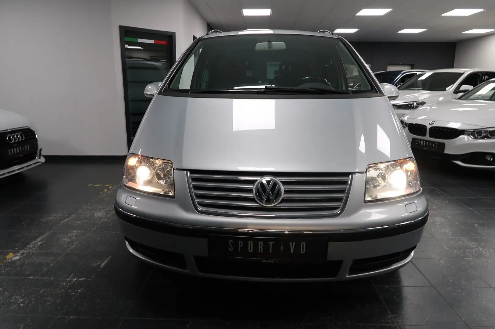 Volkswagen Sharan Highline V6*Bi-Xenon*Temp*Automatik*6-Sit Silber - 2