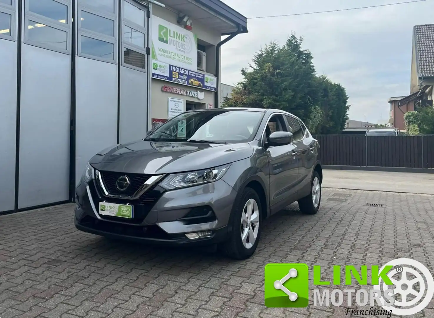 Nissan Qashqai 1.3 DIG-T 160 CV DCT Business Gris - 1