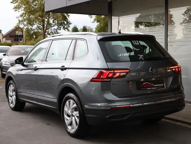Volkswagen Tiguan Allspace view 10