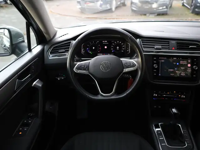 Volkswagen Tiguan Allspace view 27