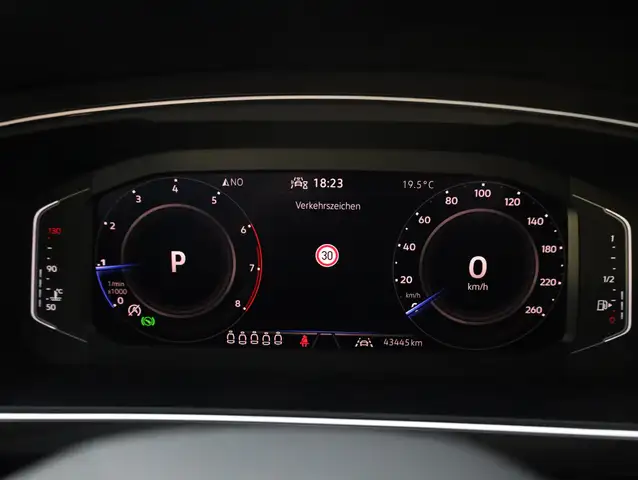 Volkswagen Tiguan Allspace view 26