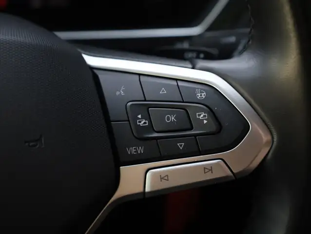 Volkswagen Tiguan Allspace view 29