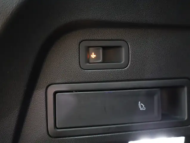 Volkswagen Tiguan Allspace view 20
