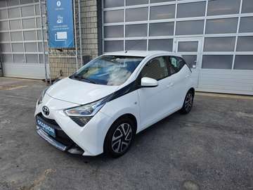Aygo 1.0i VVT-i x-play II Apple Car Play, Android Auto, Climatisation, Caméra de recul, etc