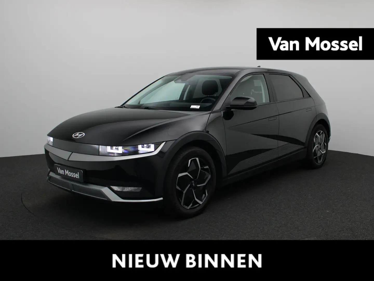 Hyundai IONIQ 5 Connect 73kWh AUTOMAAT | WARMTEPOMP | ELEKTRISCH | Zwart - 1