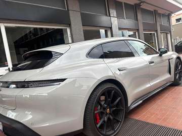 Taycan GTS 5posti Sport turismo- tetto-21"- sospen