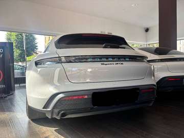 Taycan GTS 5posti Sport turismo- tetto-21"- sospen