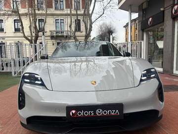 Taycan GTS 5posti Sport turismo- tetto-21"- sospen