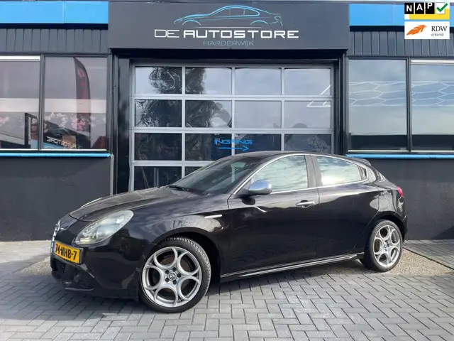 Alfa Romeo Giulietta 1.4 T Distinctive Airco h leder Cruise 18Inch Zeer