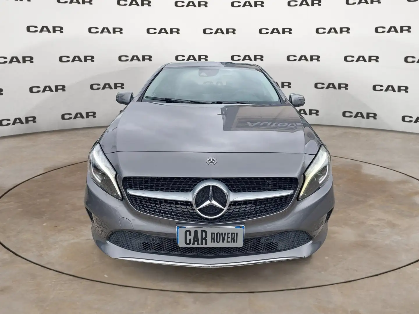 Mercedes-Benz A 180 A 180 d Automatic Premium Grigio - 2