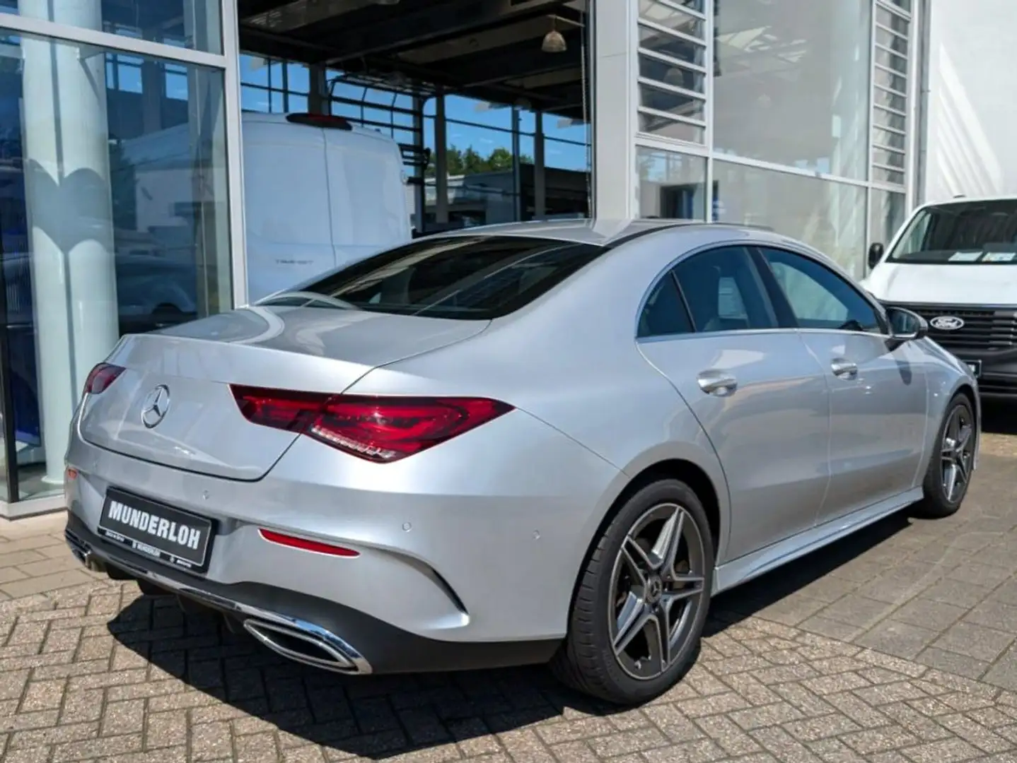 Mercedes-Benz CLA 180 Coupé AMG Line MBUX HIGH END+BUSINESS-P. Zilver - 2