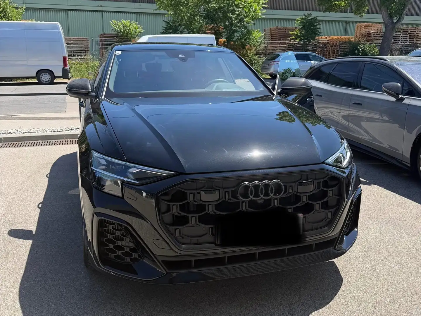 Audi Q8 Q8 55 TFSI e PHEV quattro Schwarz - 1