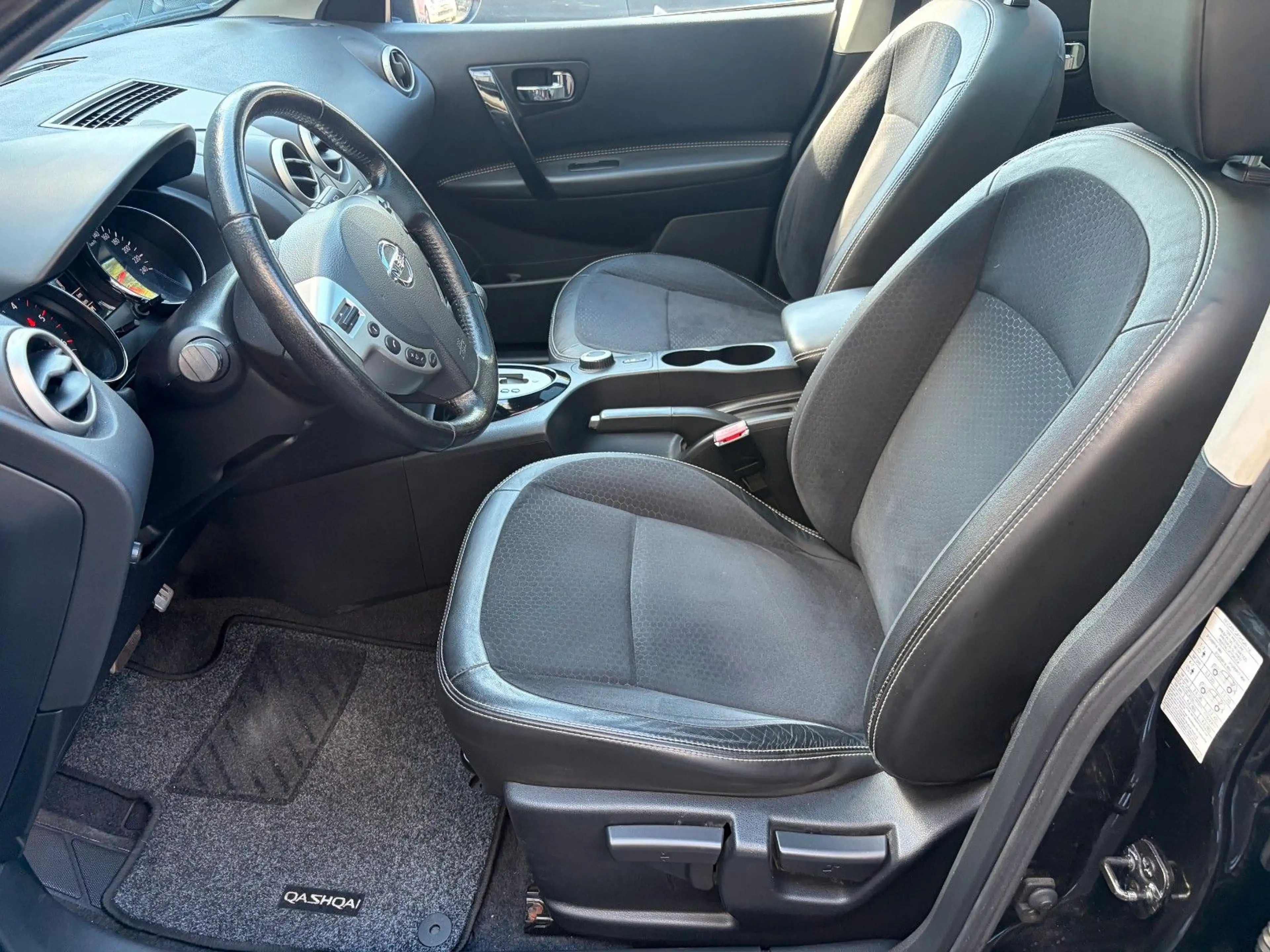 Nissan Qashqai +2 Automatik · 360  · 4X4 · Pano · Navi — photo 14