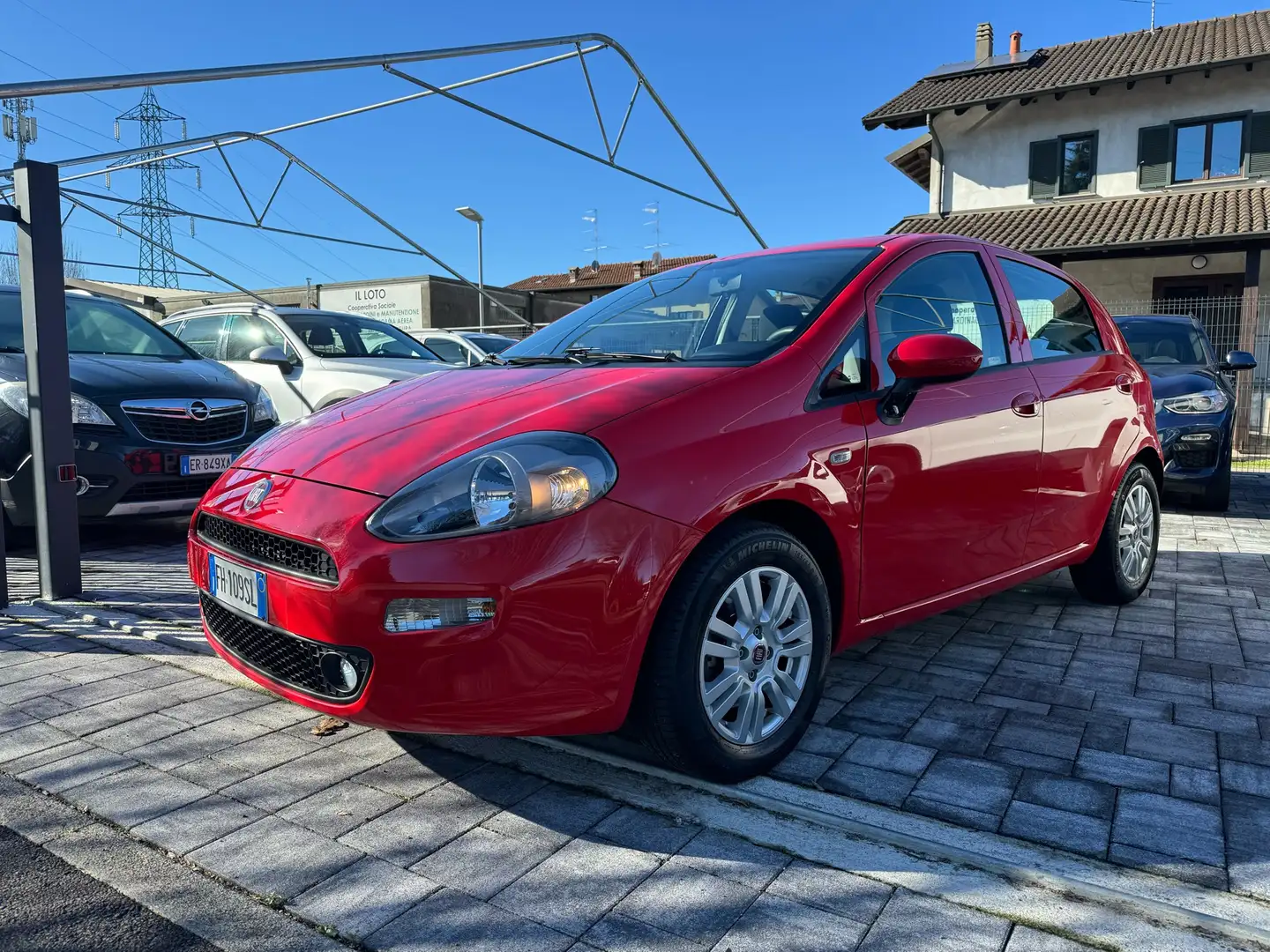 Fiat Punto Evo 1.3 16V Multijet Start&Stopp Lounge Rojo - 2