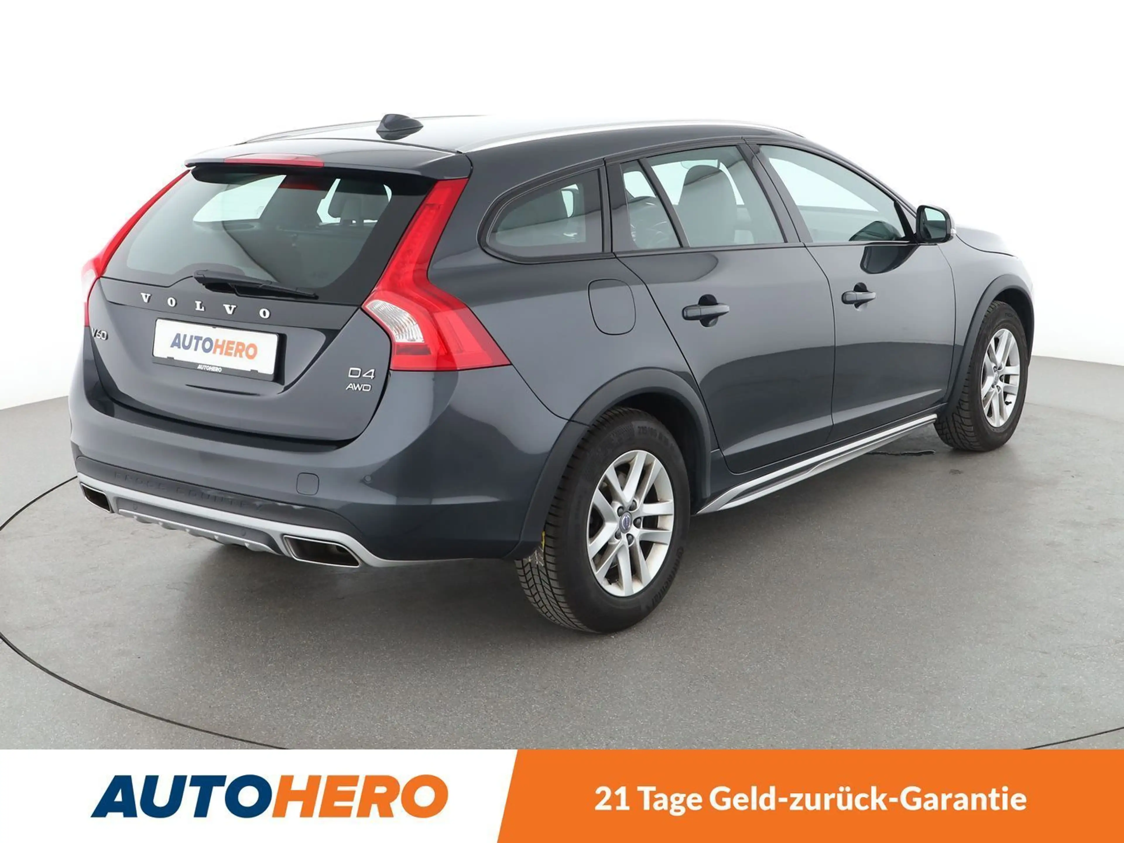 Volvo V60 Cross Country 2.4 D4 Summum AWD Aut.*NAVI*BI-XENON*TEMPO*PDC*SHZ — photo 6