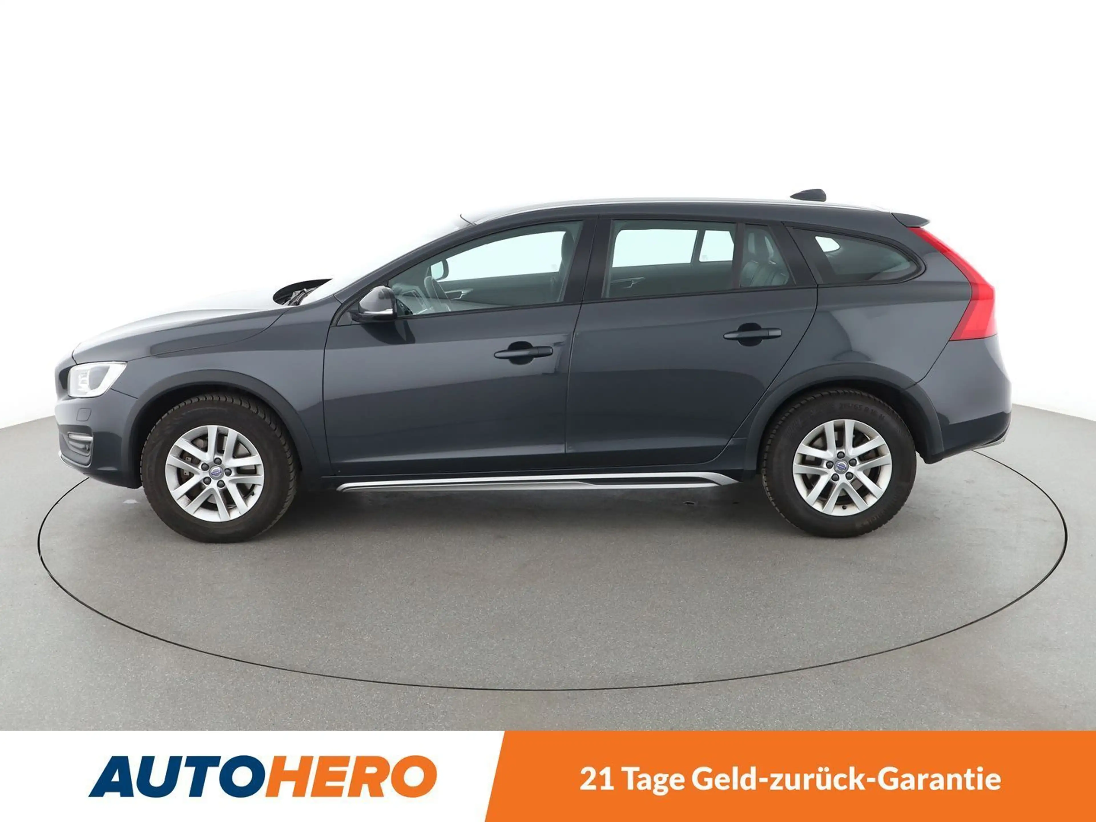 Volvo V60 Cross Country 2.4 D4 Summum AWD Aut.*NAVI*BI-XENON*TEMPO*PDC*SHZ — photo 3