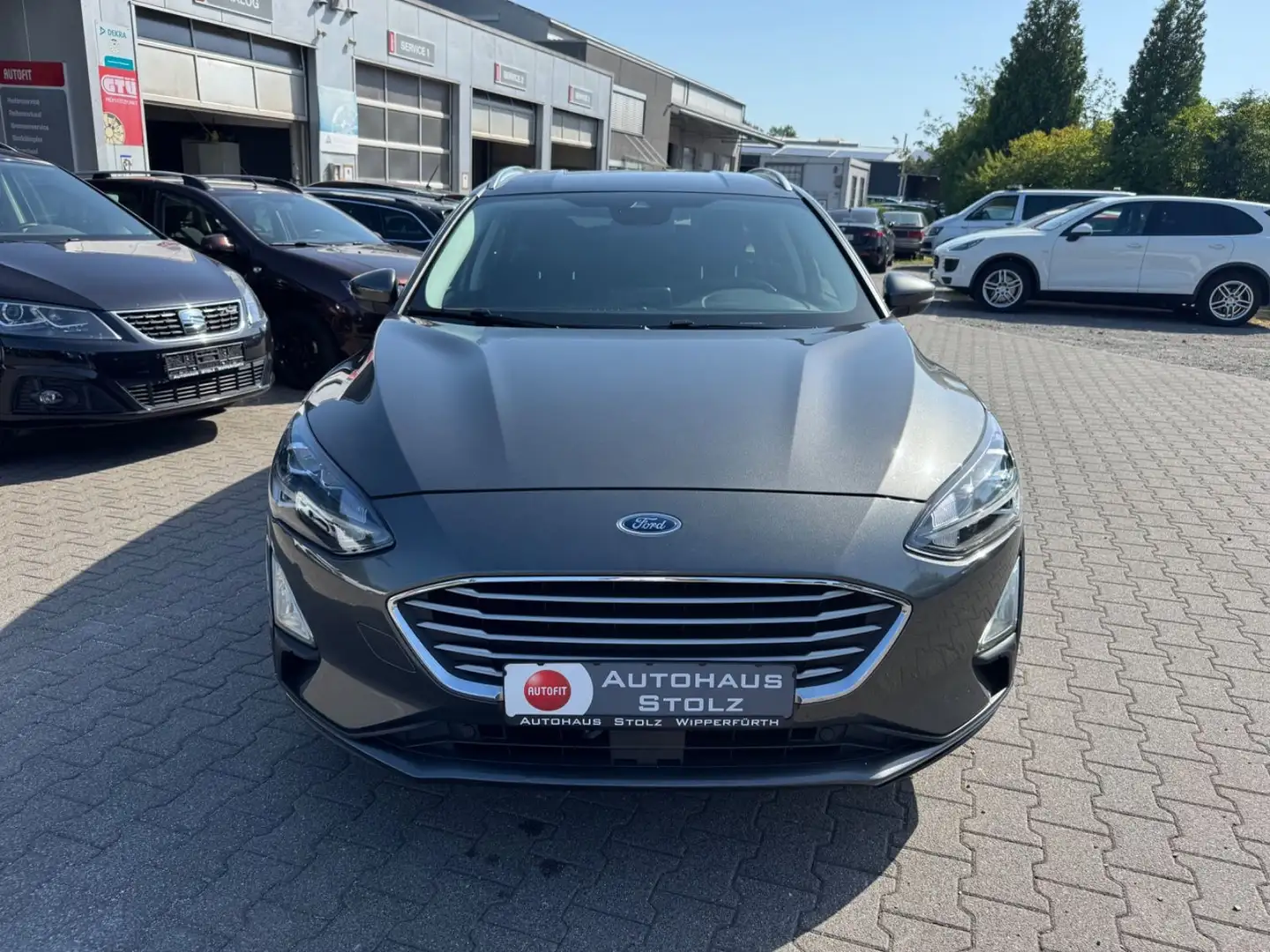 Ford Focus Turnier Cool & Connect Grau - 2