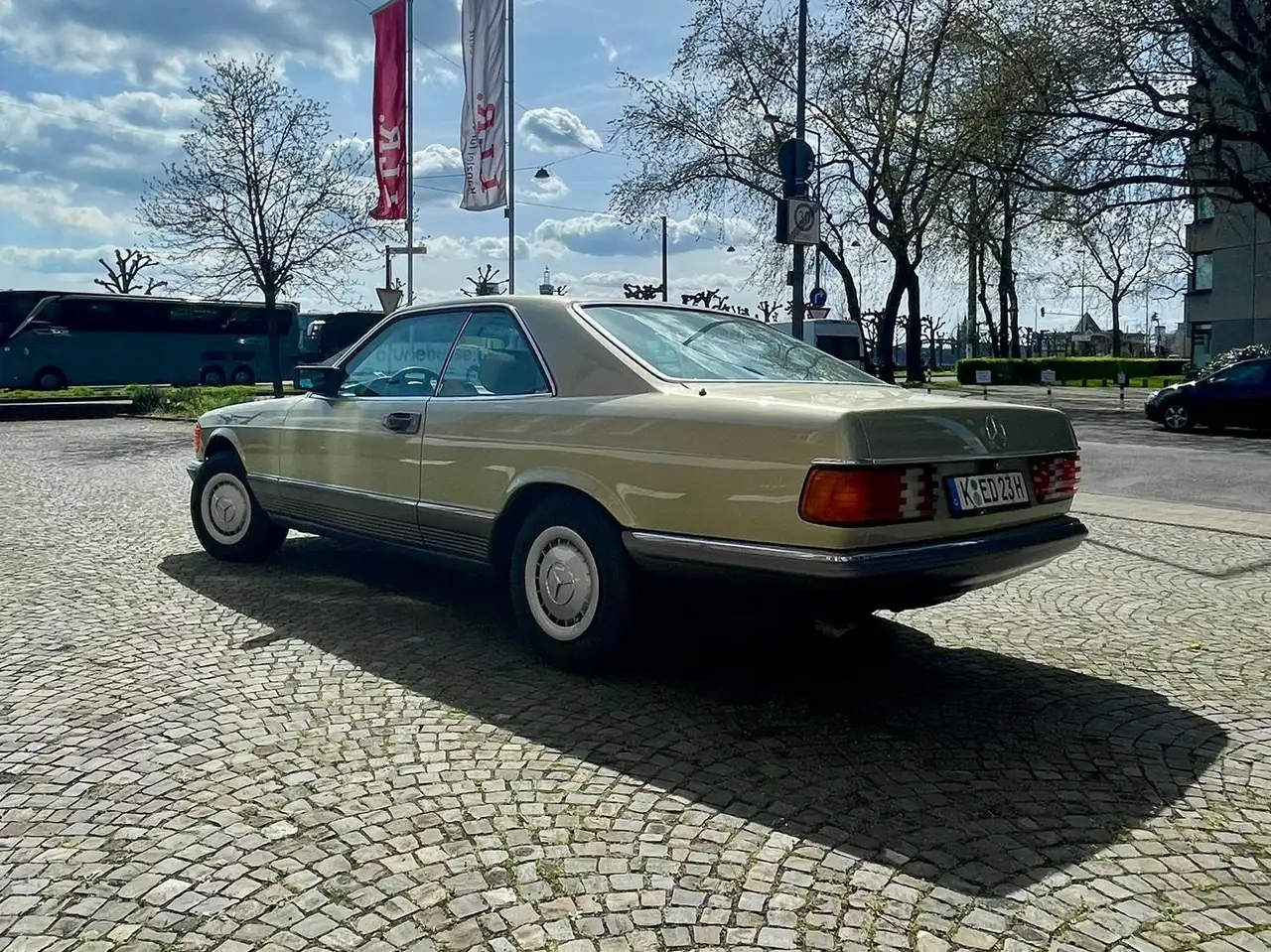 Mercedes-Benz 380 SEC, foto 3
