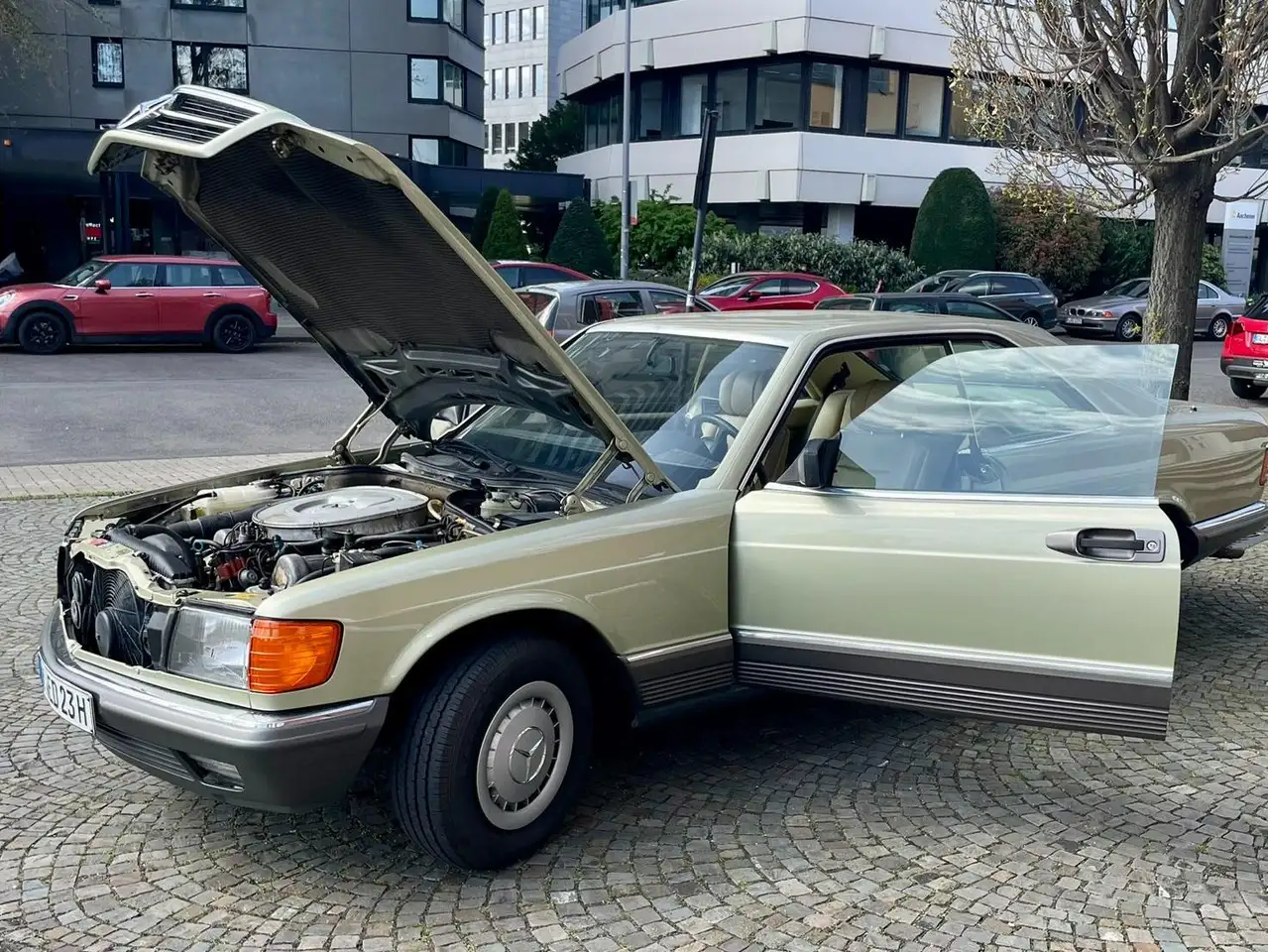 Mercedes-Benz 380 SEC, foto 2