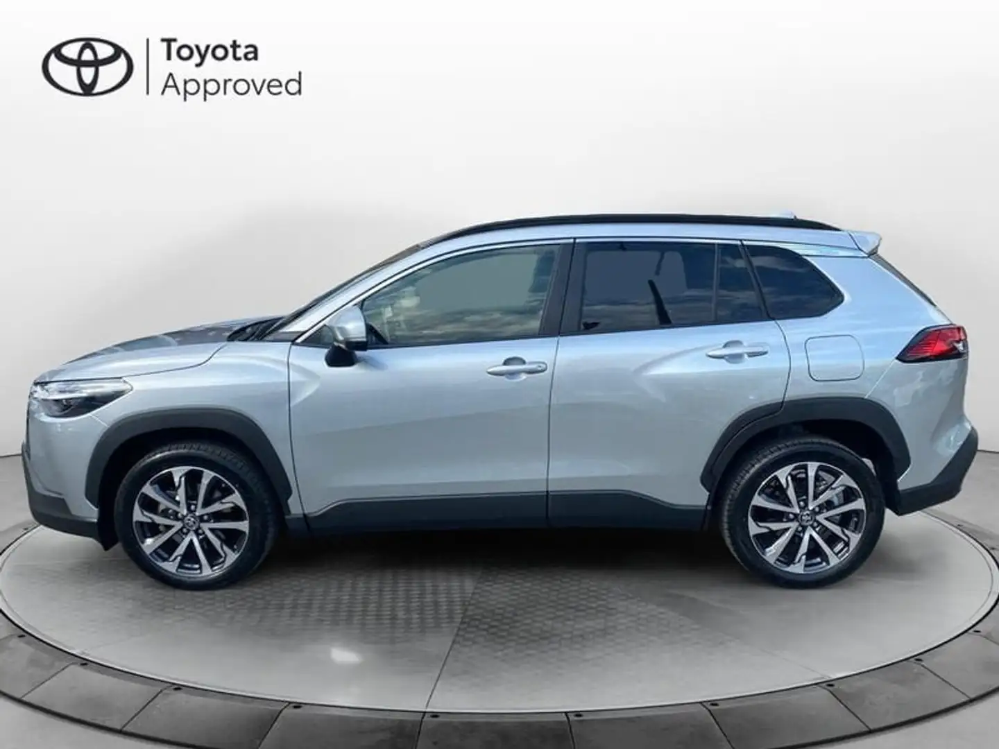 Toyota Corolla Cross 1.8 Hybrid 140 CV E-CVT Trend - 2