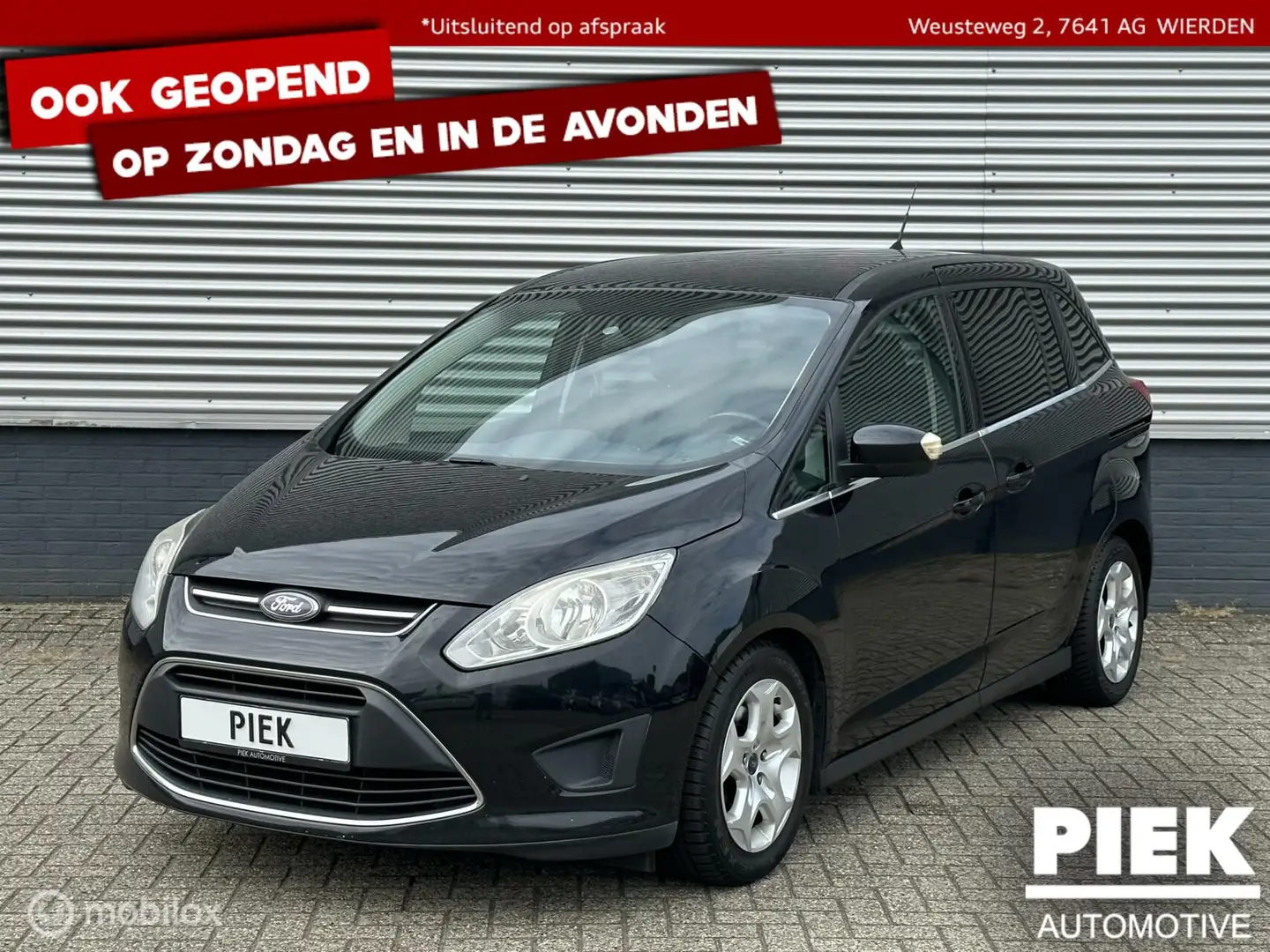 Ford Grand C-Max 1.6 EcoBoost Titanium Zwart - 1