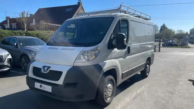 Peugeot Boxer COMBI 330 2.2 HDI 100 L1H1