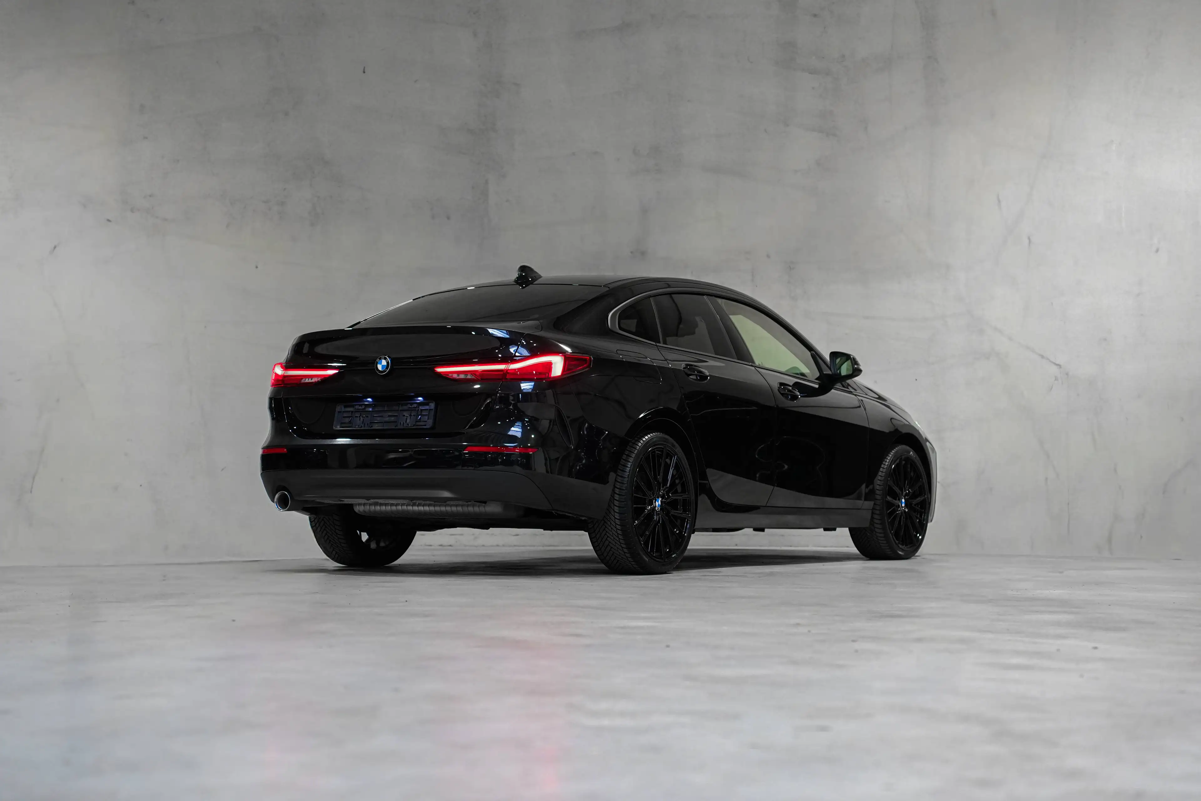 BMW 218 ✖️ 19' PACK M | LED | FULL BLACK | TVA ✔️ — photo 4