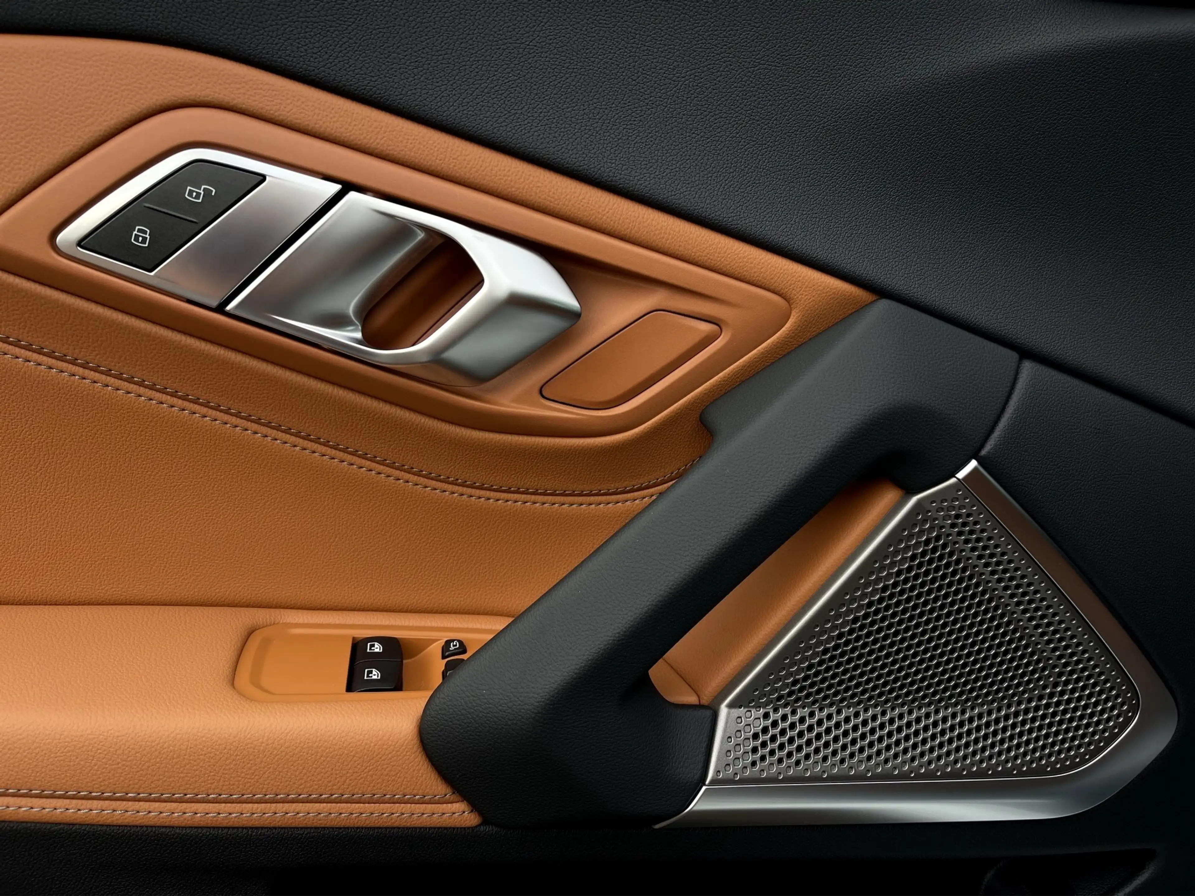BMW Z4 sDrive20i — photo 15