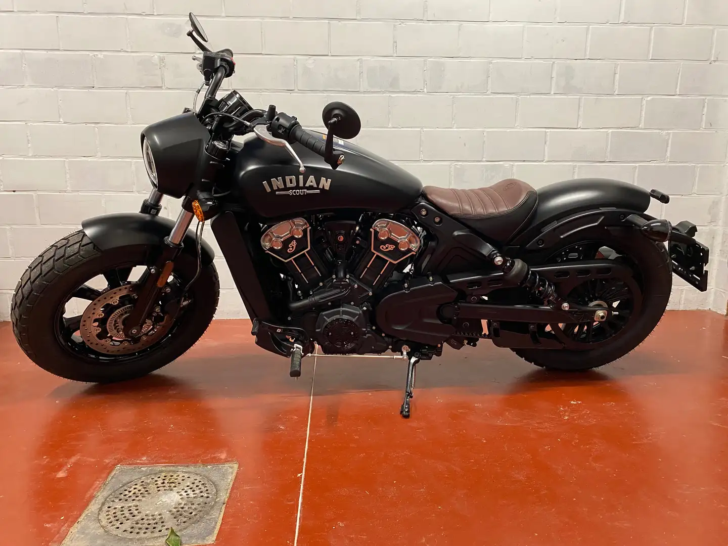 Indian Scout Bobber Fekete - 2