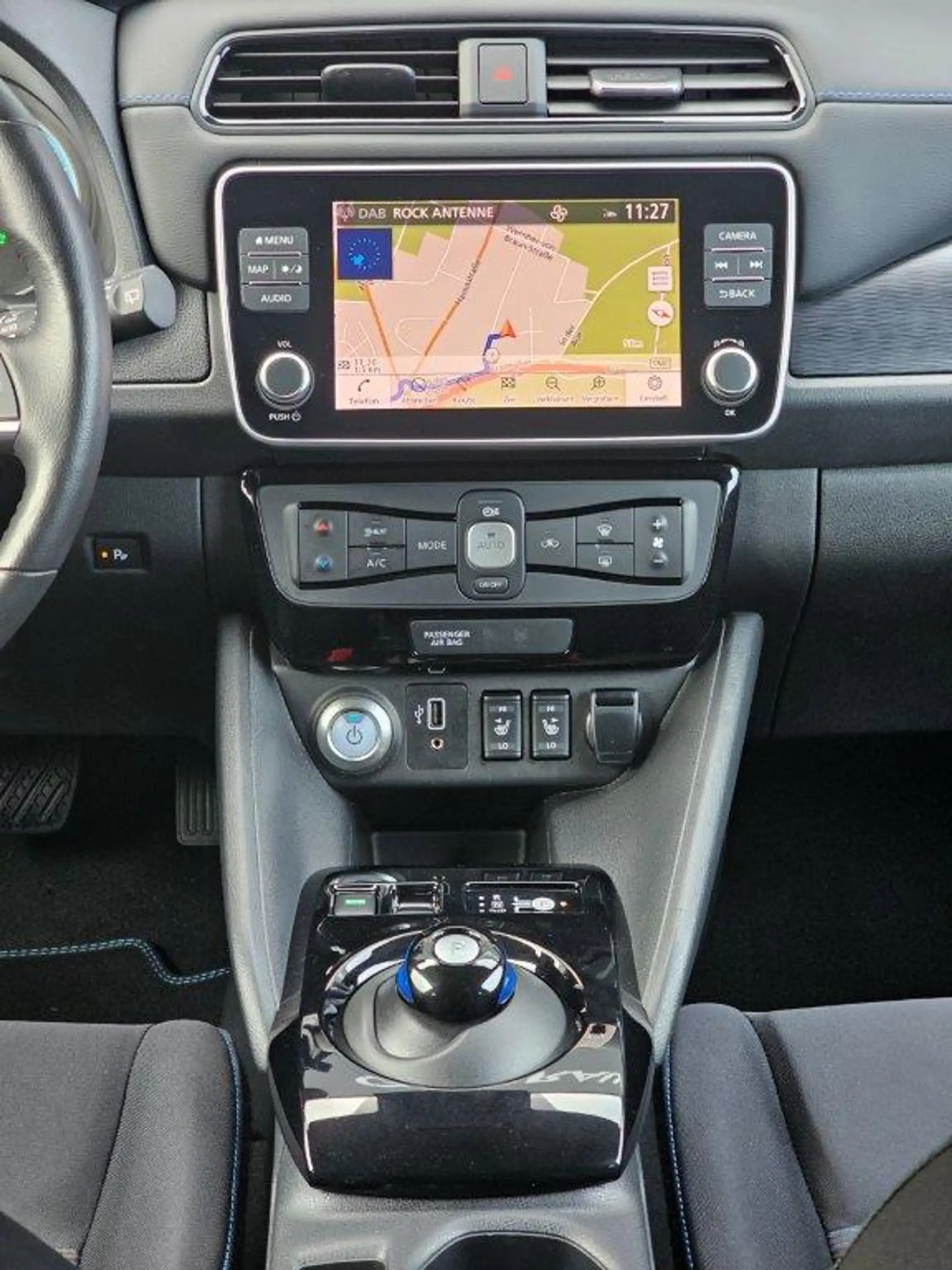 Nissan Leaf 40 kWh N-Connecta — photo 13