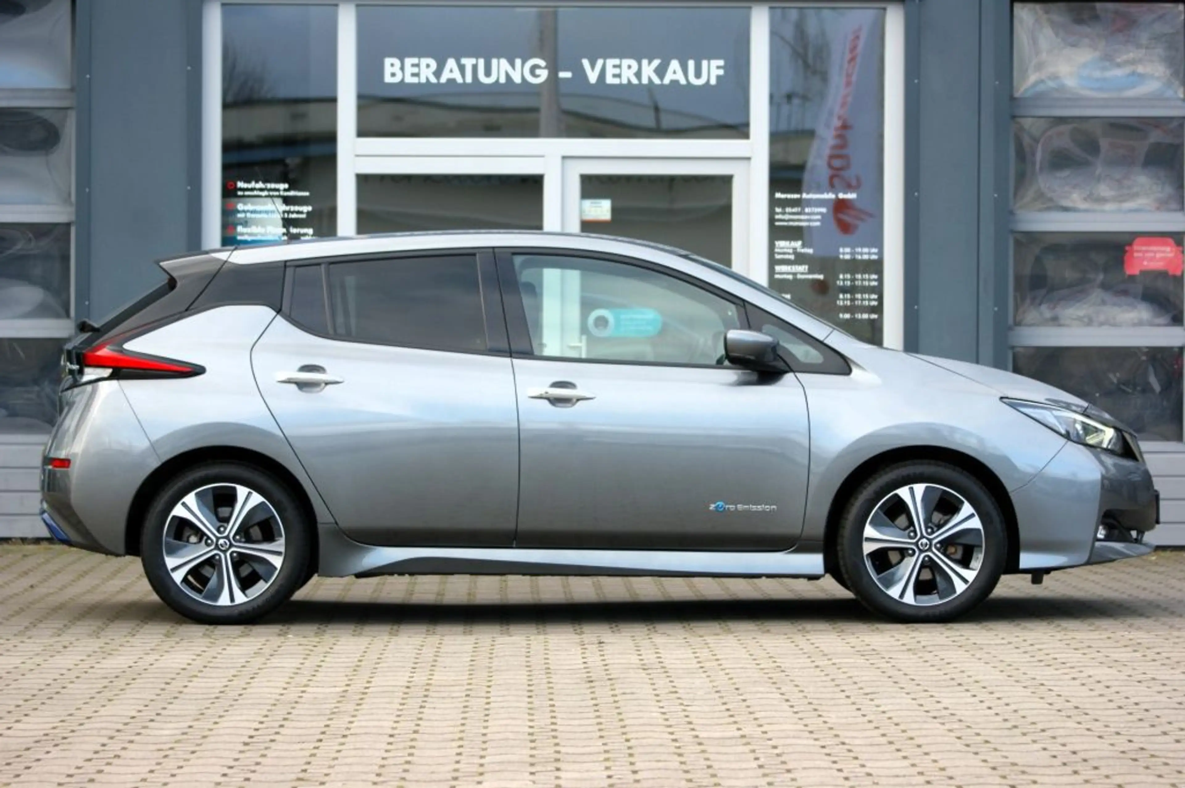 Nissan Leaf 40 kWh N-Connecta — photo 8