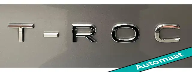 Volkswagen T-Roc view 5