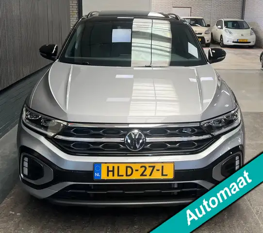Volkswagen T-Roc view 6