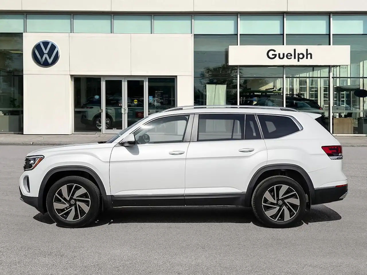 Volkswagen Atlas снимка Volkswagen Atlas