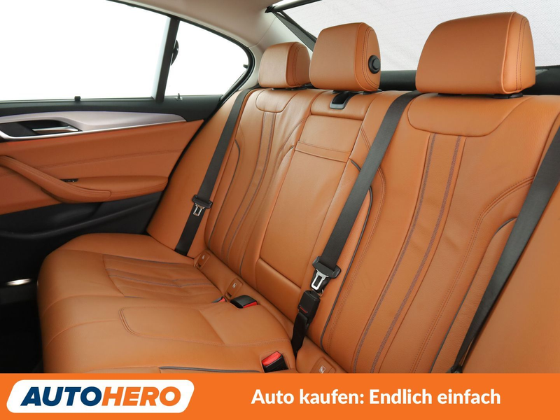 BMW 530 530d Sport Line Aut.*NAVI*CAM*ACC*LED*SHZ*ALU* — photo 14