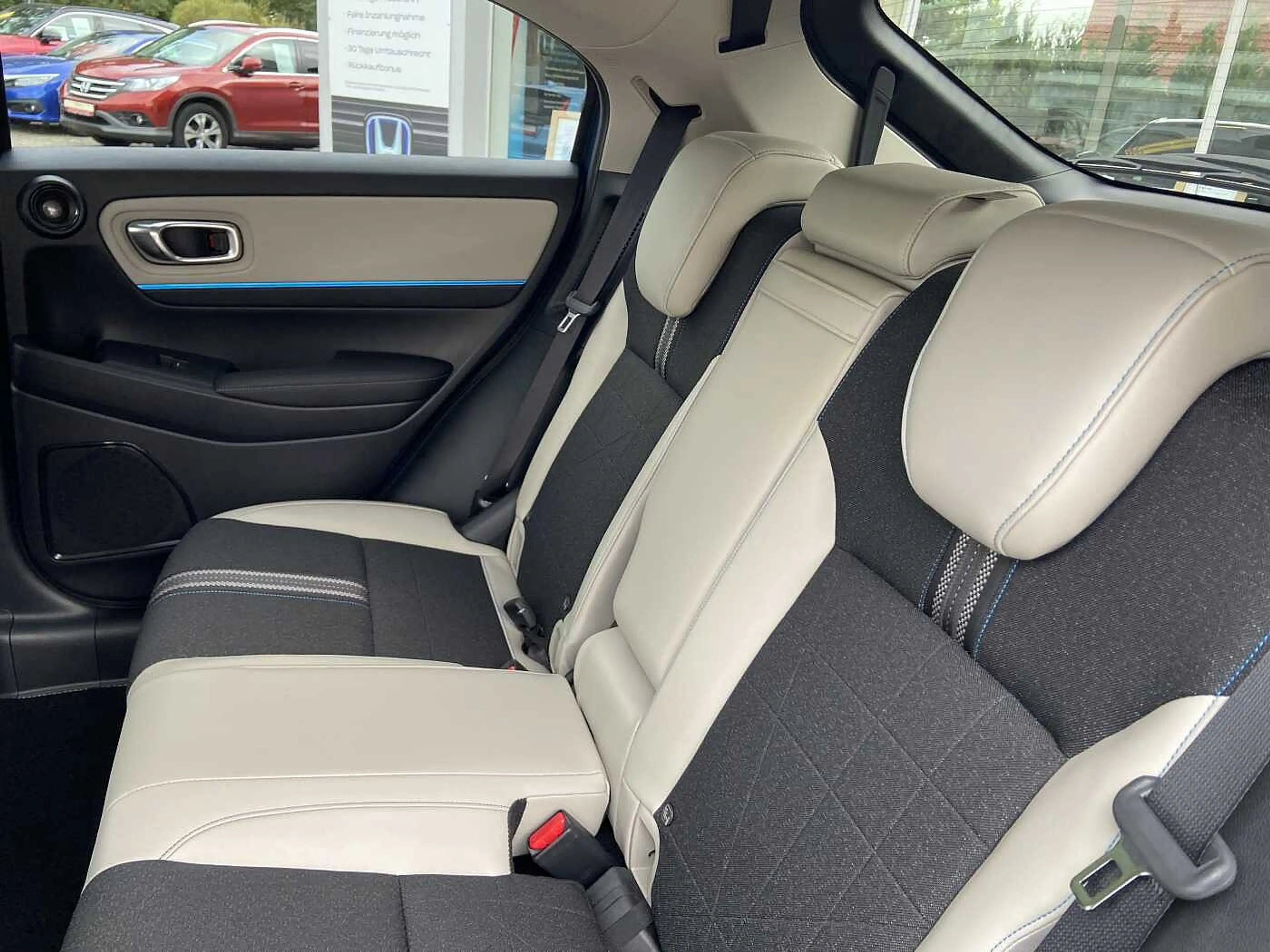 Honda HR-V 1.5 Hybrid Advance Style 8 Jahre Garantie — photo 11
