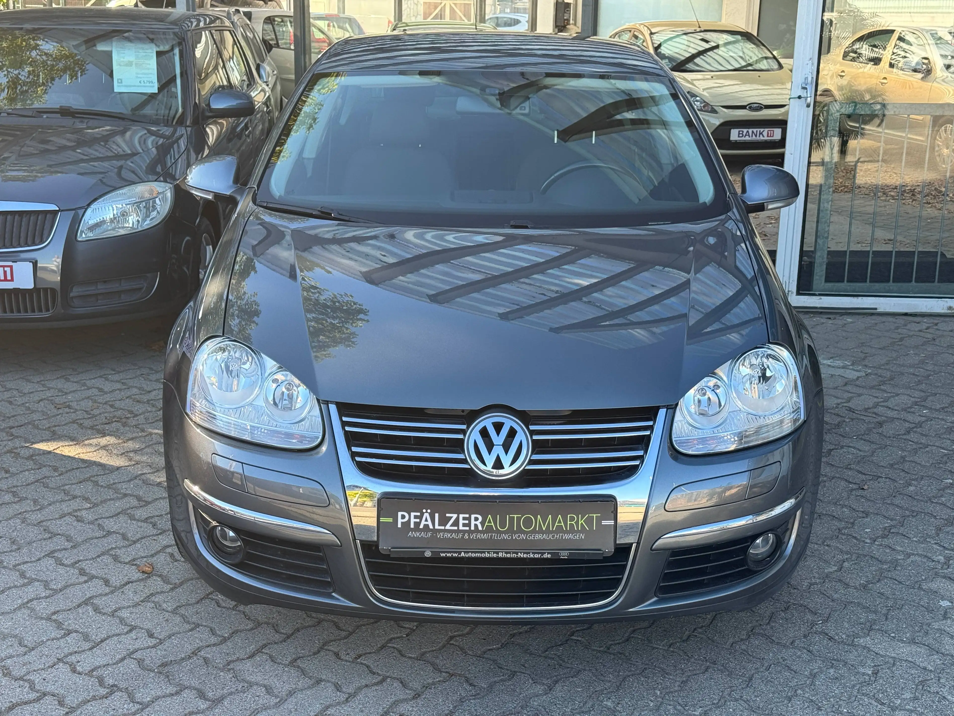 Volkswagen Jetta 1.9 TDI 1.Hand 97.500 km PDC NAVI Sitzheizung — photo 14