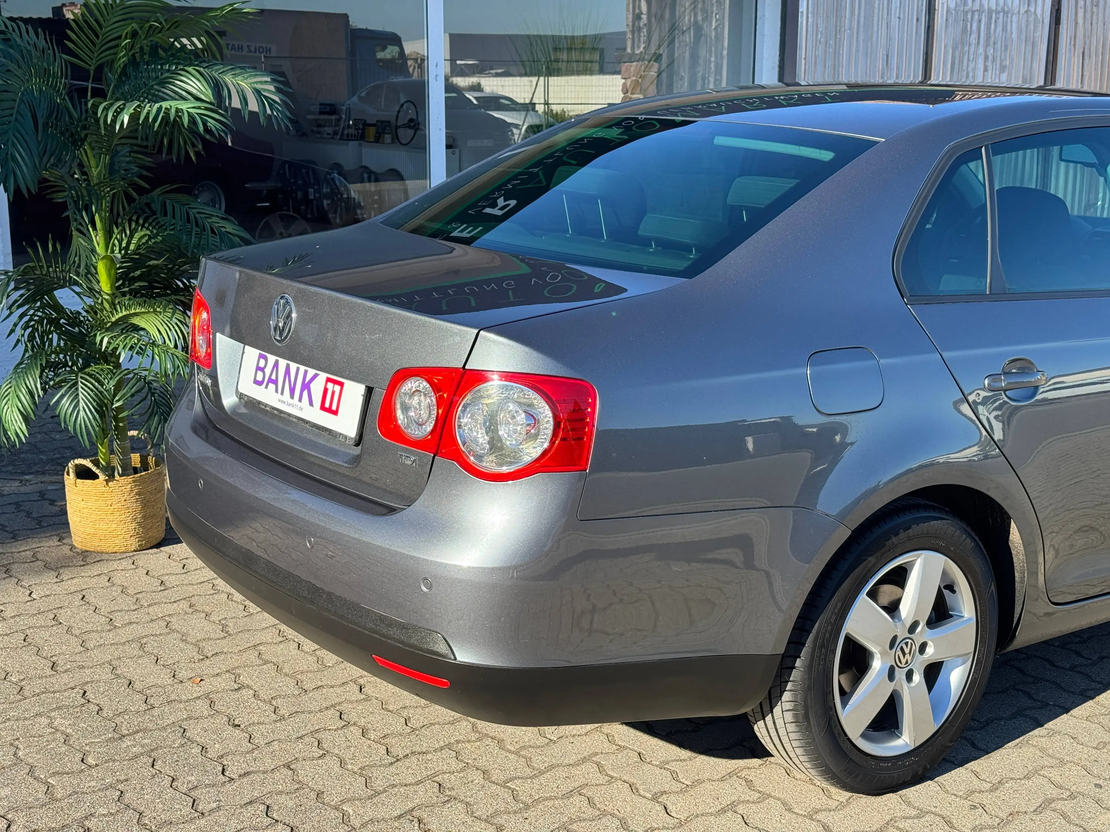 Volkswagen Jetta 1.9 TDI 1.Hand 97.500 km PDC NAVI Sitzheizung — photo 10