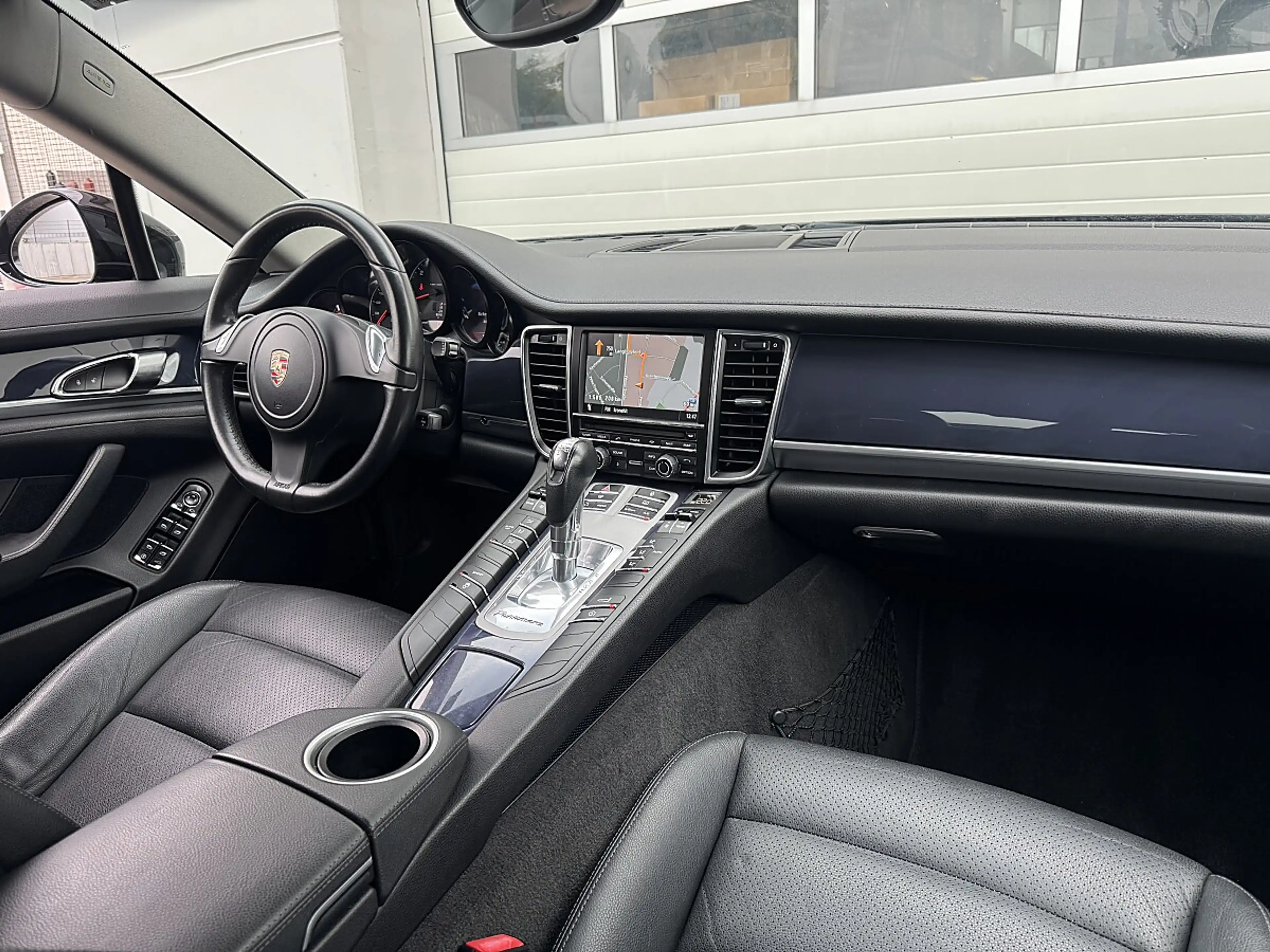 Porsche Panamera 3,0 Diesel Aut. — photo 11