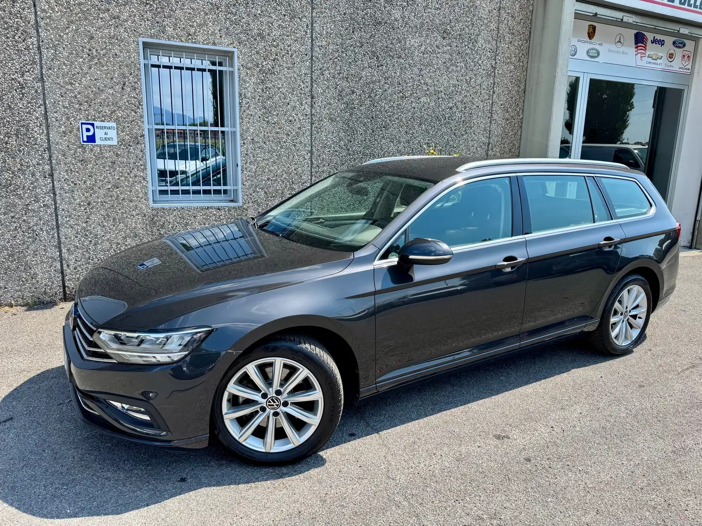 Volkswagen Passat Variant 2.0 tdi Business 150cv Grigio - 1