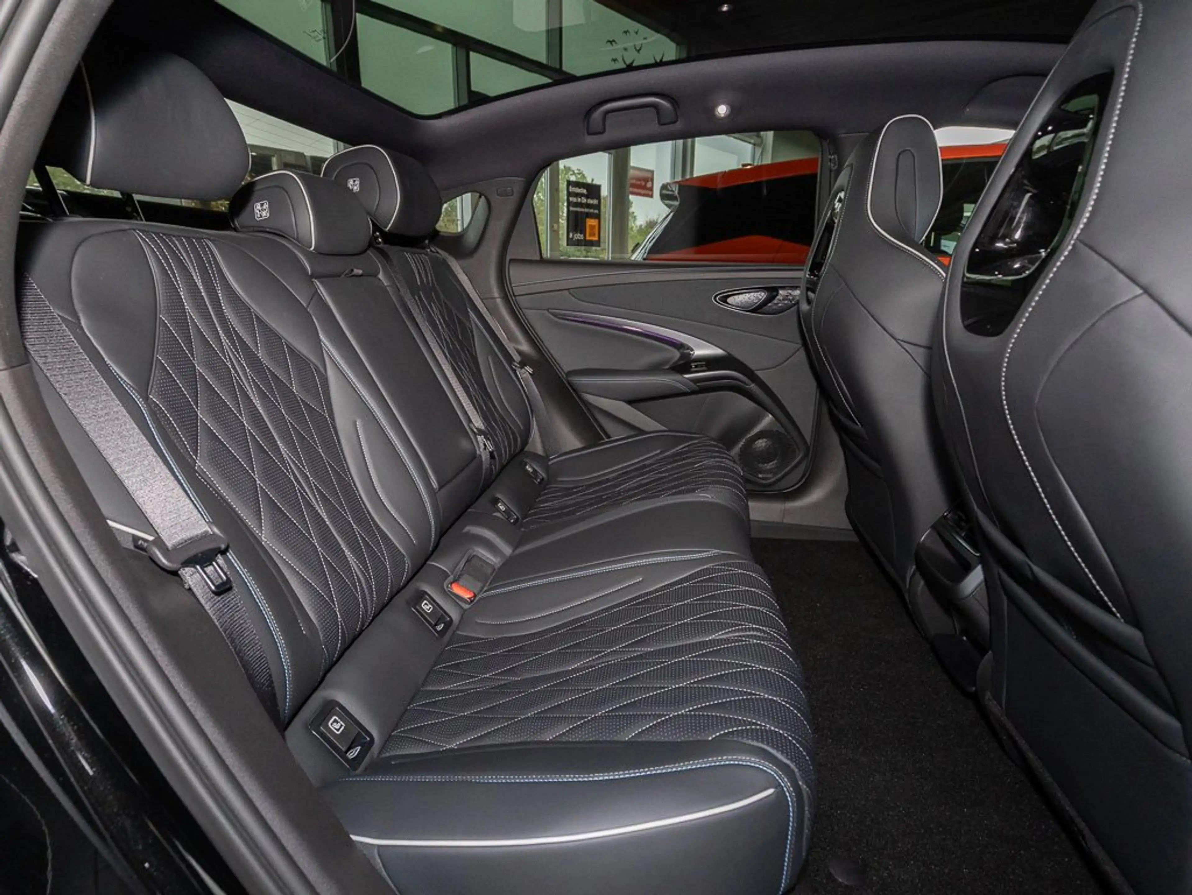 BYD Seal Excellence — photo 8