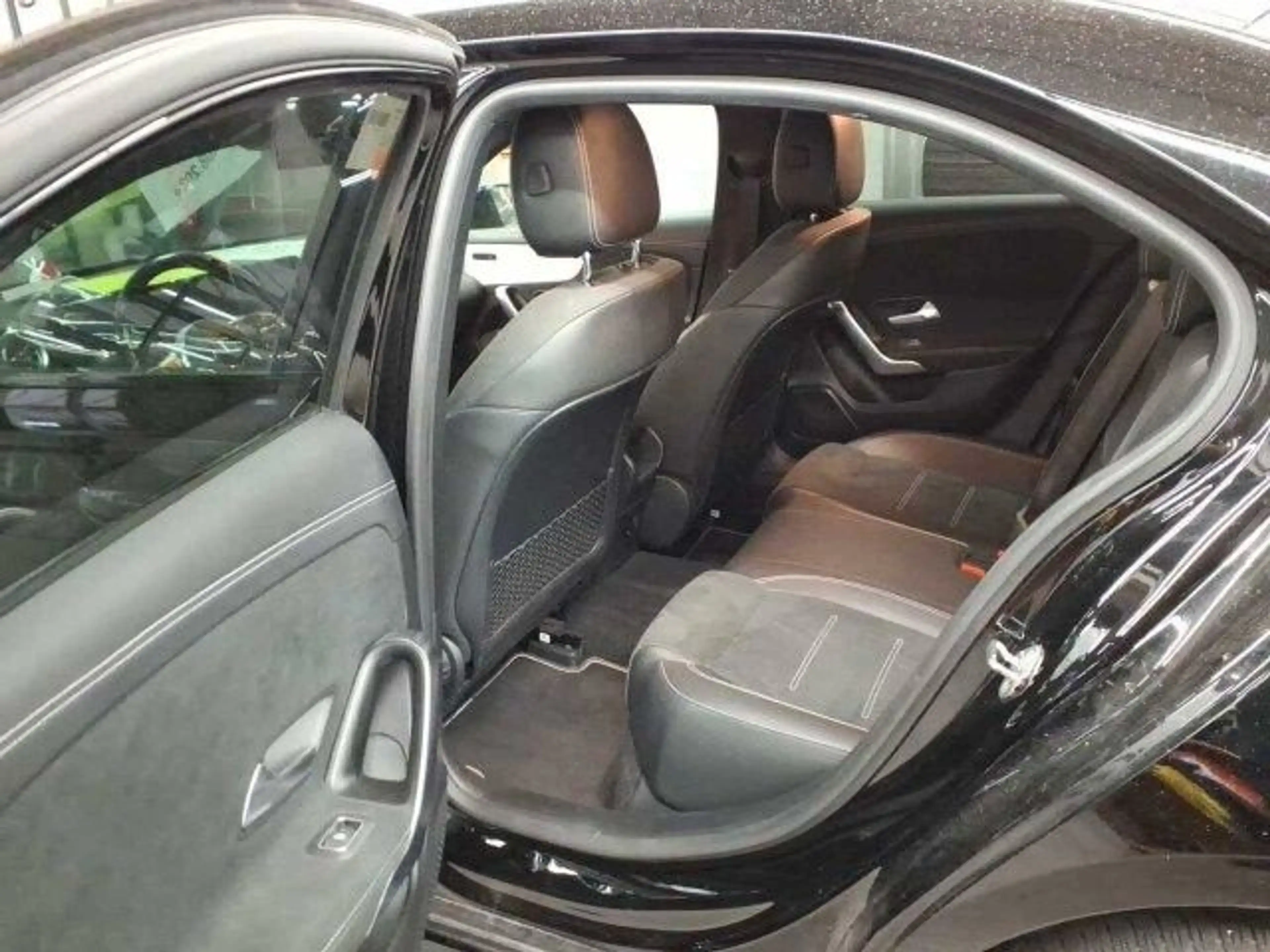 Mercedes-Benz A 250 e Limo AMG Line KAM*WIDE*LED*AMBIENTE*U-FRE — photo 4