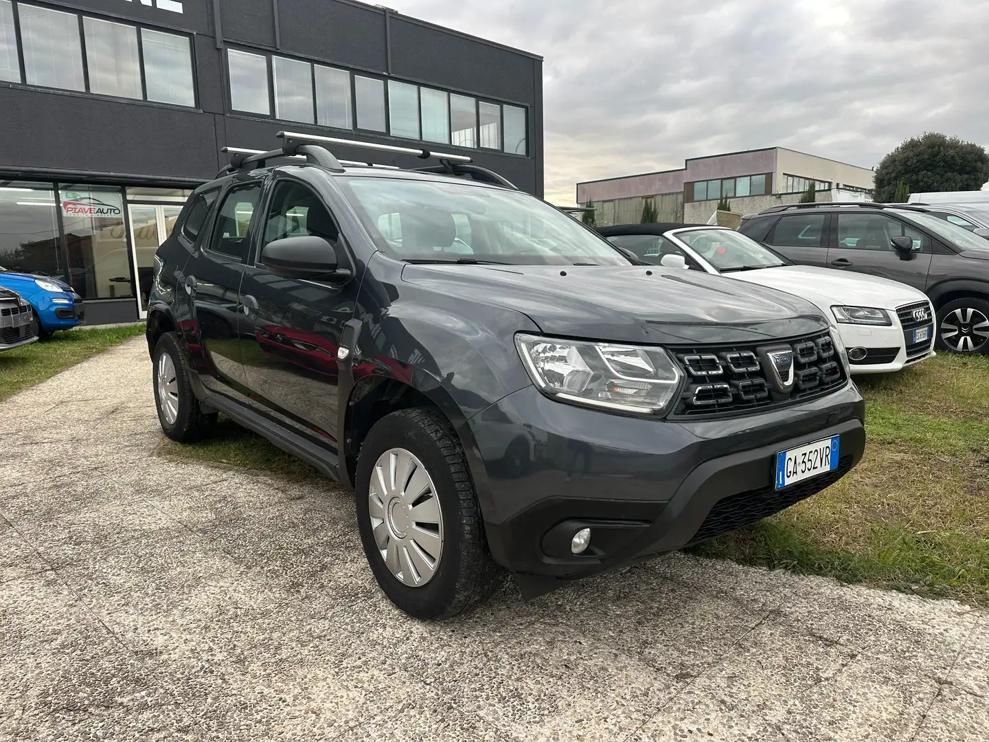 Dacia Duster Duster 1.0 tce Comfort Eco-g 4x2 100cv Grau - 1