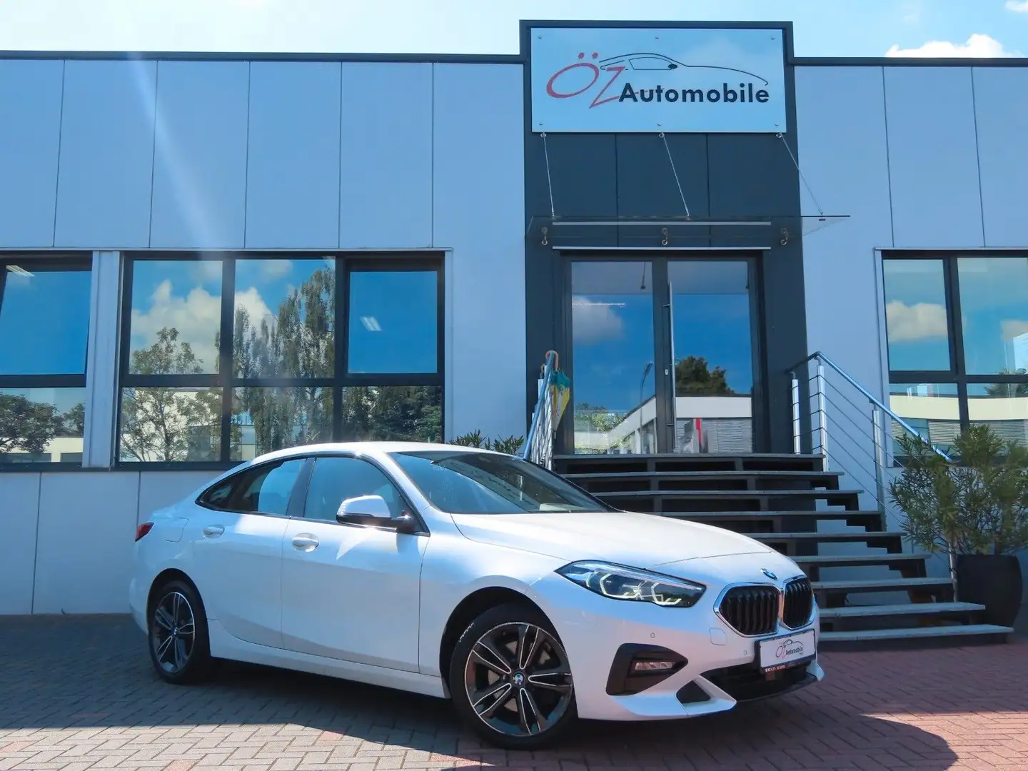 BMW 218i Gran Coupé Sport Line Blanc - 2